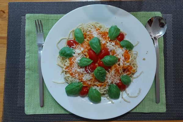 spaghettoni-titelbild713E93AB-D36F-1703-39DF-F54685CCE06E.jpg