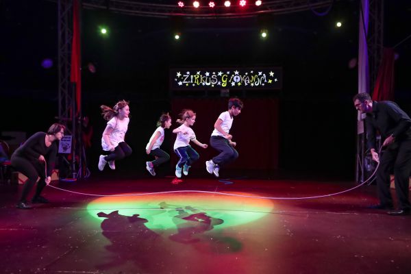 coole-checker-17010547C51-5EF5-3282-6524-6B66E5C4A3E5.jpg